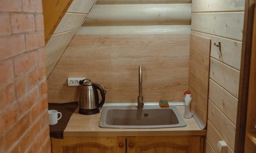 coin cuisine d'un petit chalet